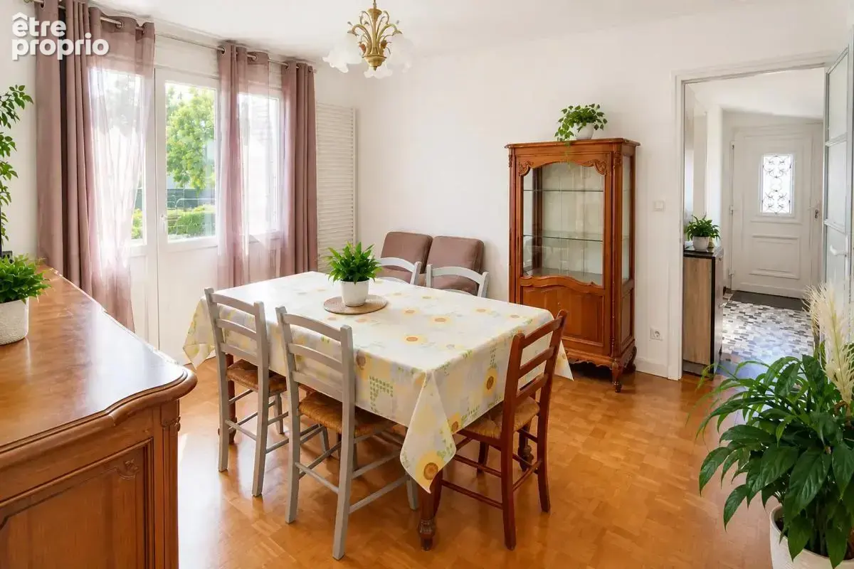 Appartement 4 pièces de 70 m² à Villers-Cotterêts - photo 3
