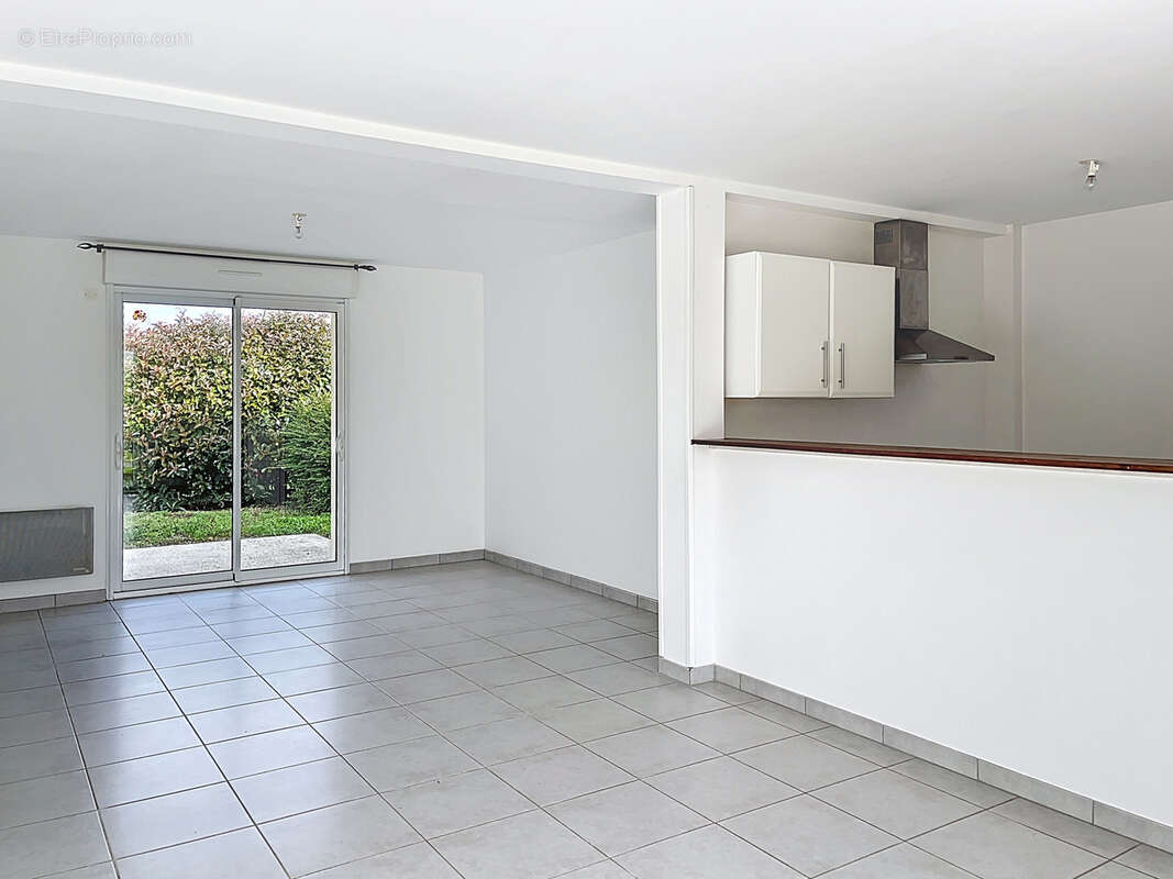 Maison à BRICQUEVILLE-SUR-MER