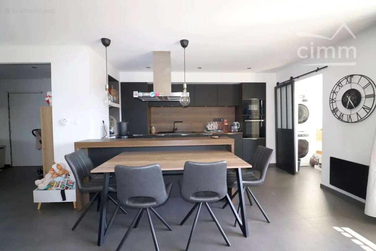 Appartement à LA RAVOIRE
