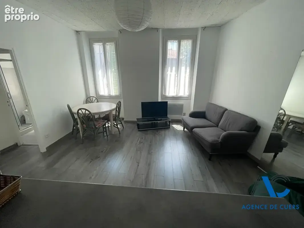 Cuers T2 (51m2) - photo 2