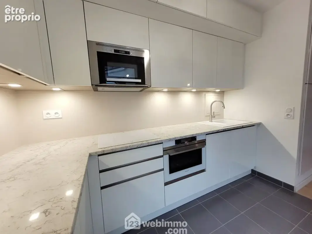 Appartement 82 m² à Chatenay-Malabry  - photo 278
