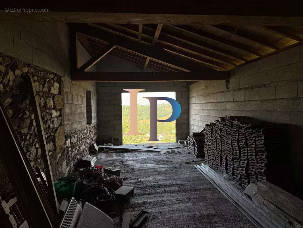Maison à LA CHAPELLE-SOUS-DUN