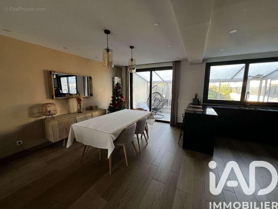 Photo 4 - Maison à MORANGIS