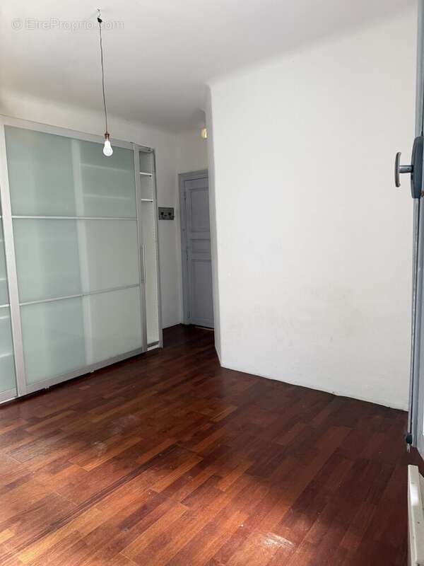 Chambre 1 - Appartement à MONTPELLIER