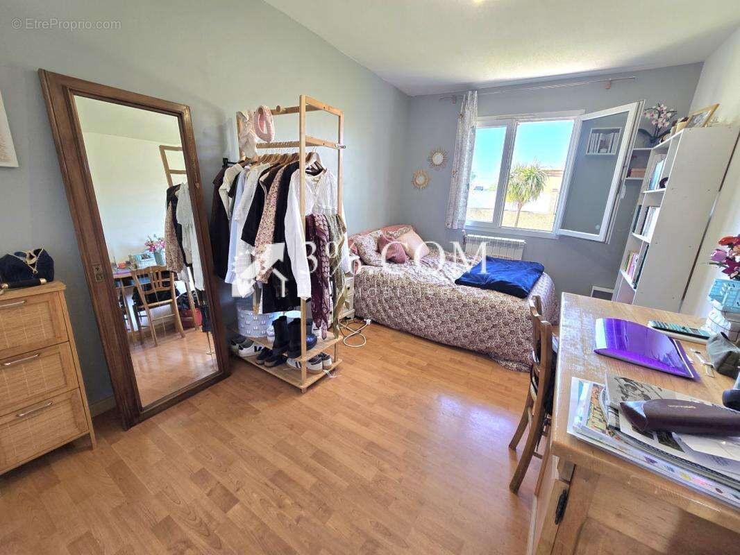 Maison à CHATEAUNEUF-SUR-ISERE