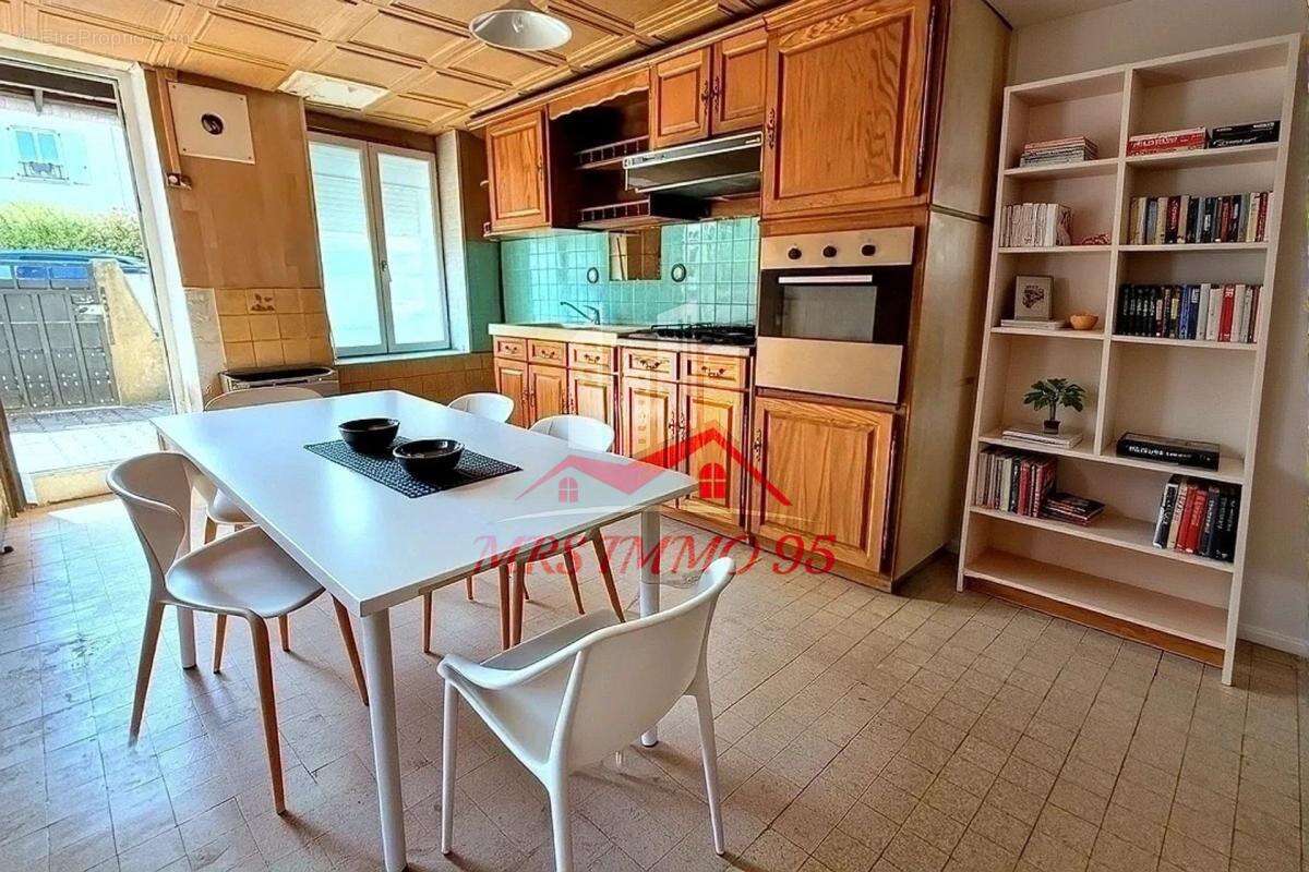Appartement à VEMARS