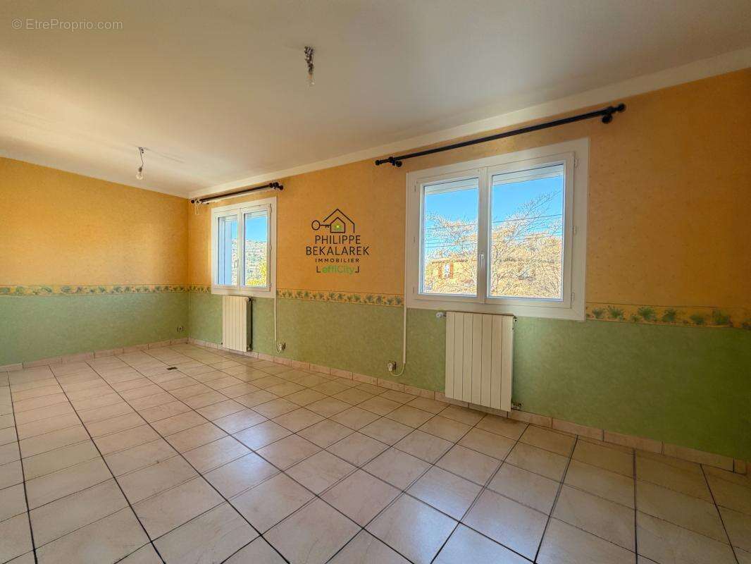 Maison à L'ESCALE