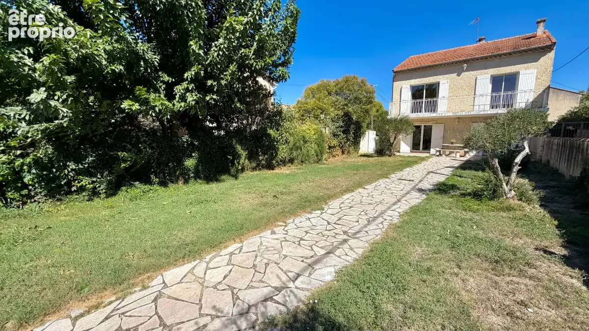 Photo Maison à Entraigues-Sur-La-Sorgue au prix de 242 000€