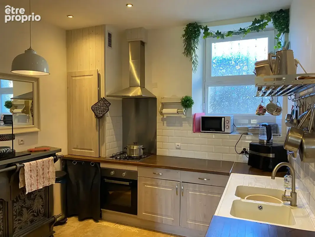 A deux pas de la Cité Médiévale, Maison de maître 350 m² - photo 13