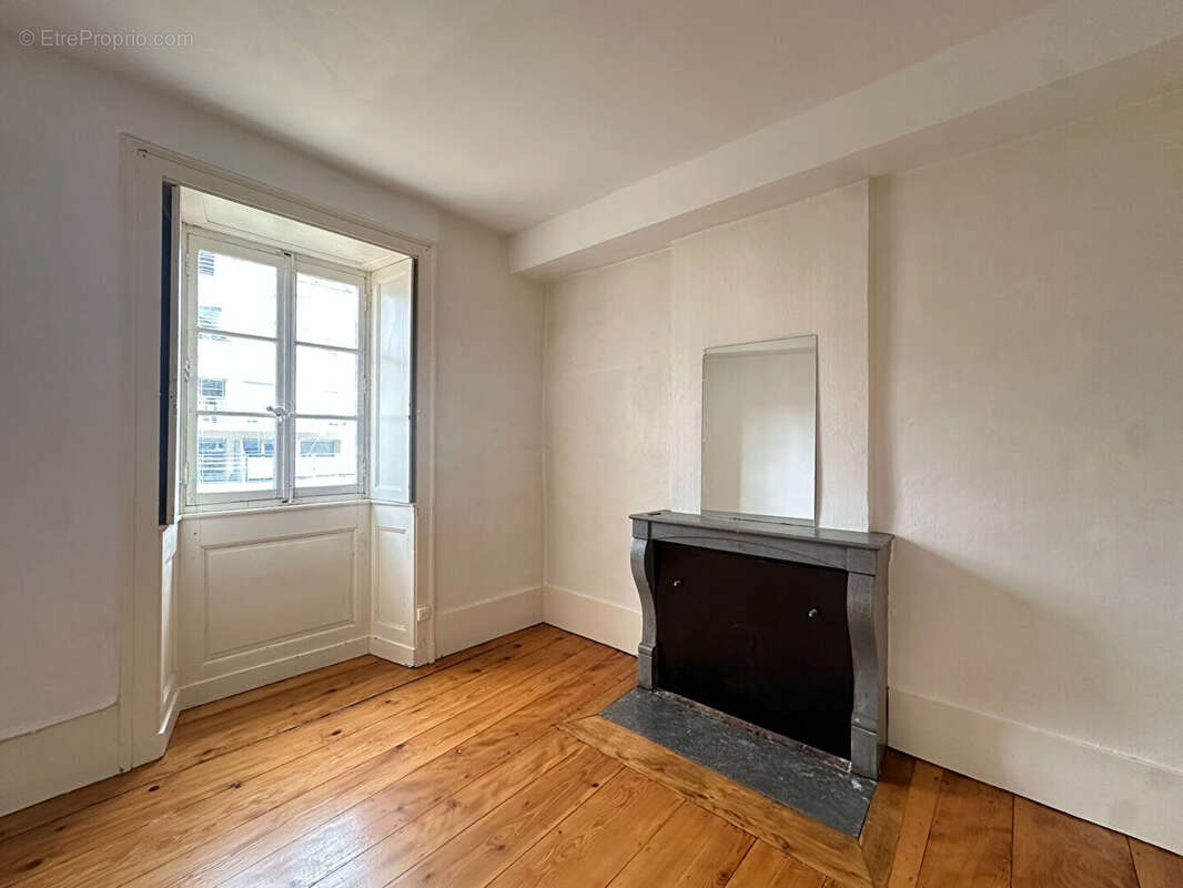 Appartement 5 pièces à vendre à Besançon - Rare sur le marché - photo 4