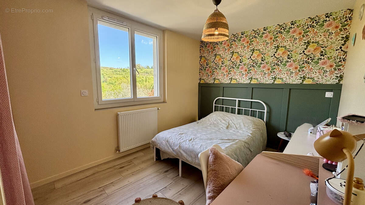 Maison à SAINT-BONNET-DE-VALCLERIEUX