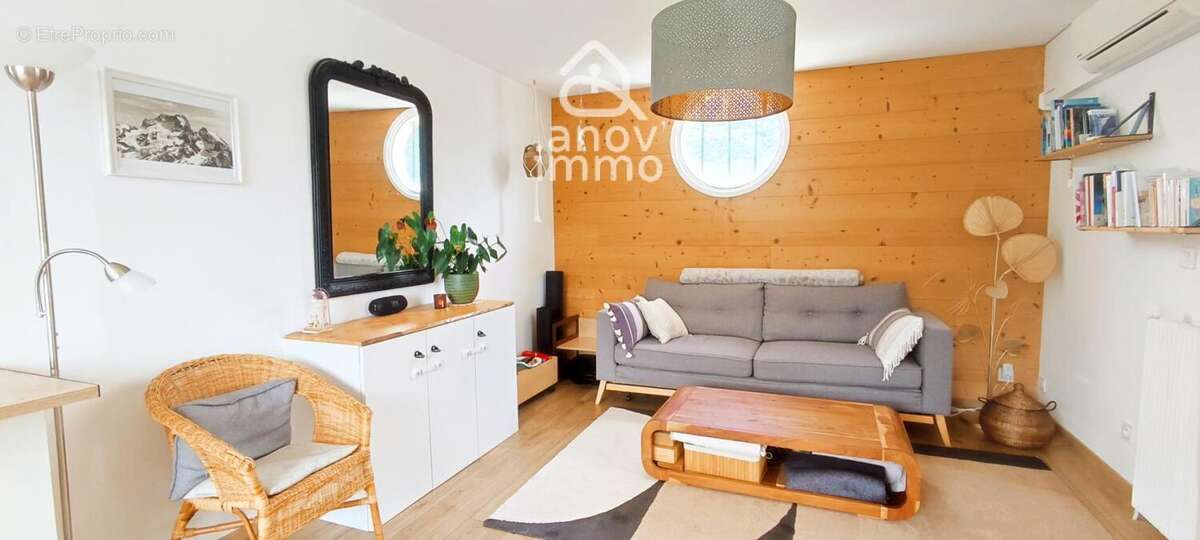 Appartement à VIZILLE