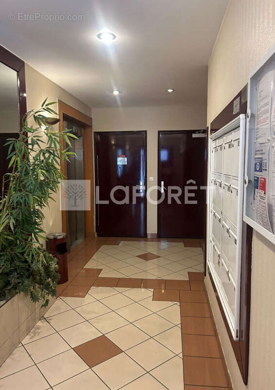 Appartement à THIAIS
