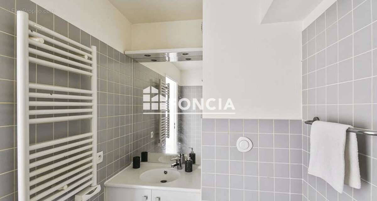 Appartement à AUBERVILLIERS