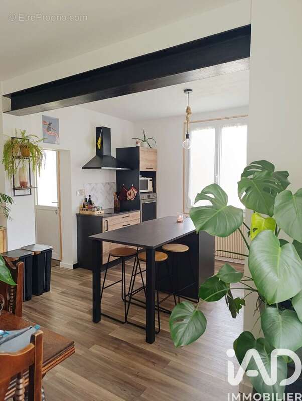 Maison 75 m² à Couze-Et-Saint-Front  - photo 6