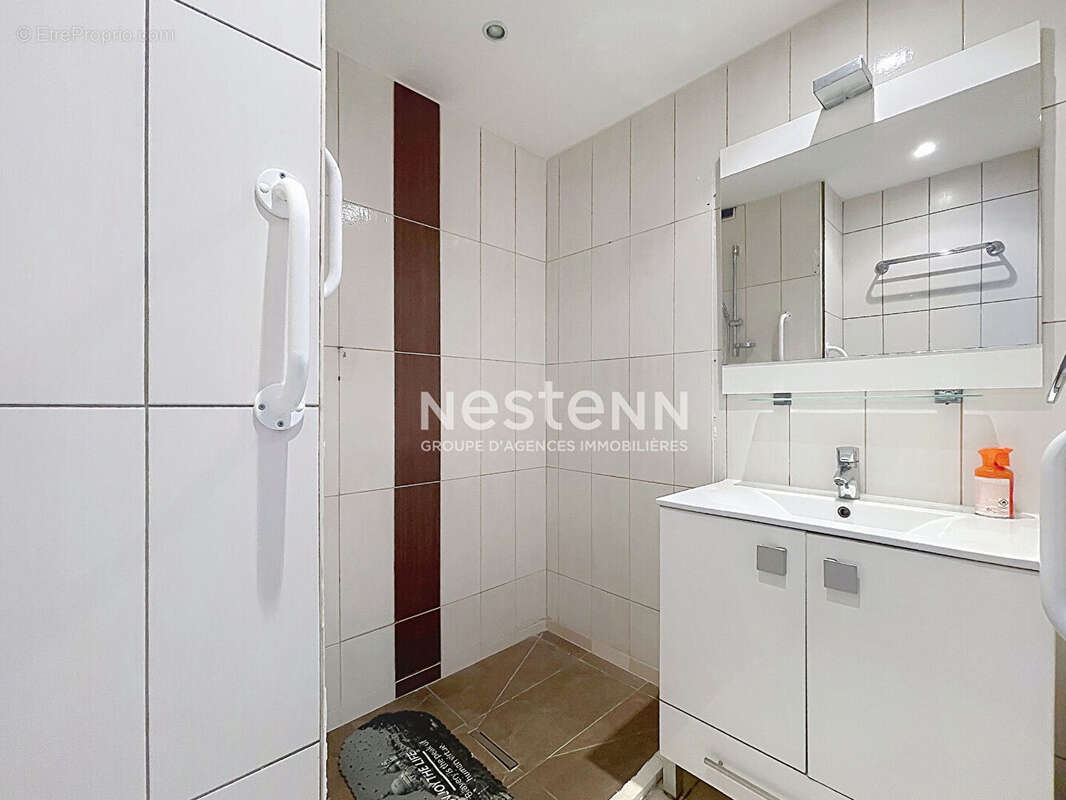 Appartement à VALLAURIS