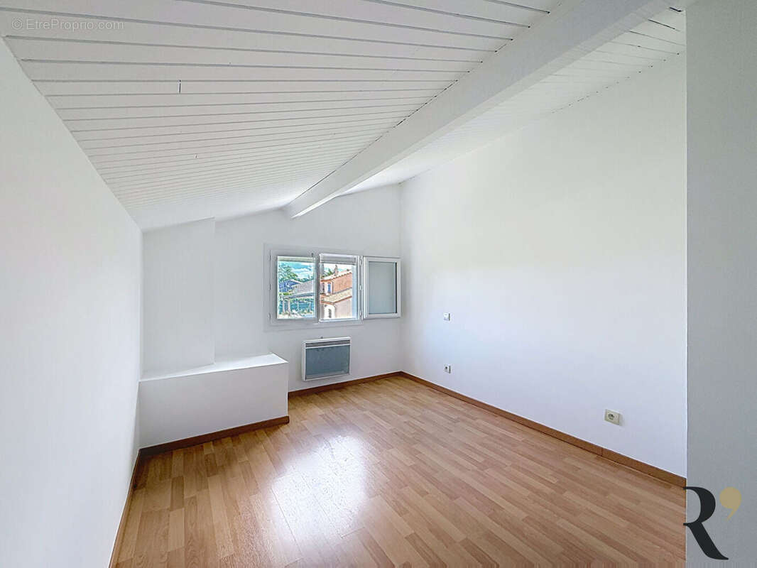 Maison à SAINTE-FOY-D&#039;AIGREFEUILLE