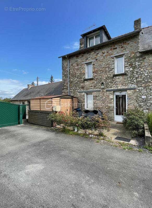 Maison à VAL-D&#039;IZE