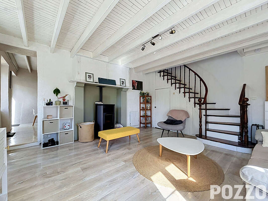 MARIGNY - Propriété de charme de 90 m² habitable dans un écrin de verdure de plus de 9 000 m² - photo 7