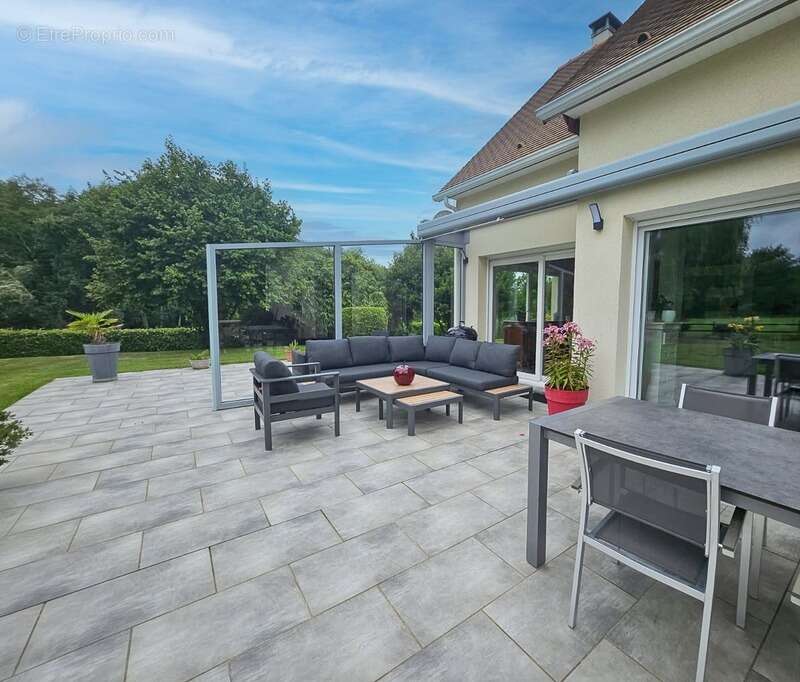 Maison contemporaine avec 4 chambres et terrain de 3 ha - TOURGEVILLE - photo 4