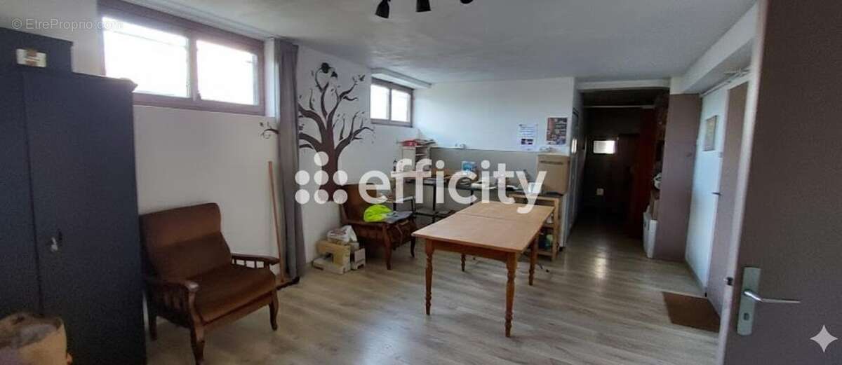 Maison 120 m² à Cour-Et-Buis  - photo 4