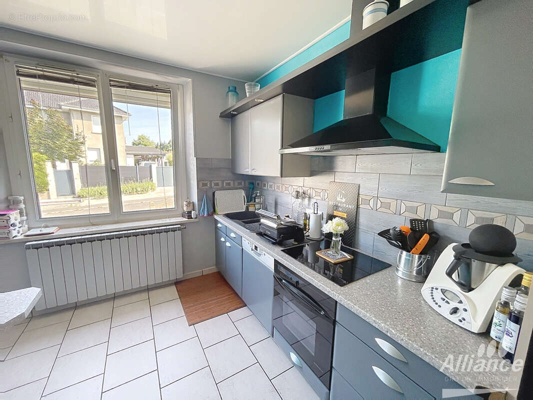 Maison de 151 m2 avec piscine sur un terrain de 1474m2 - photo 7