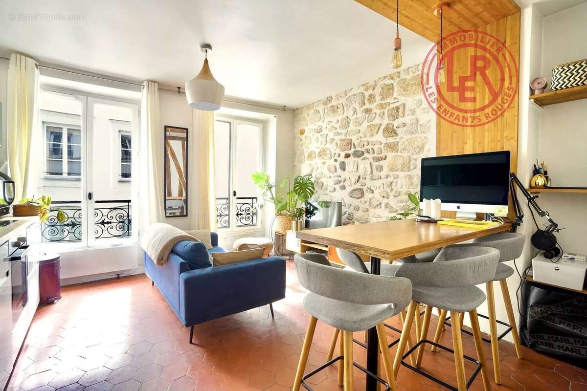 Appartement à PARIS-3E