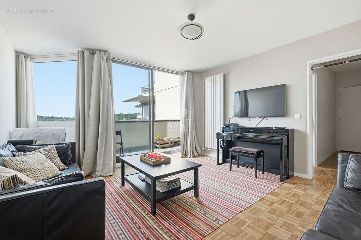 Appartement Saint Germain En Laye 5 pièce(s) 91.79 m2 - photo 2