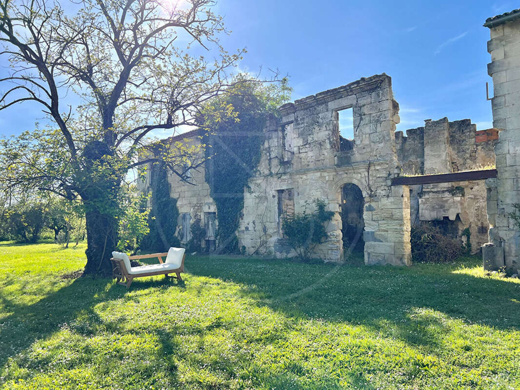 Maison à SAINT-EMILION