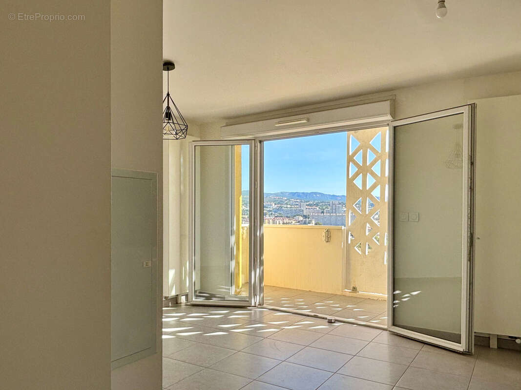 Appartement à MARSEILLE-15E