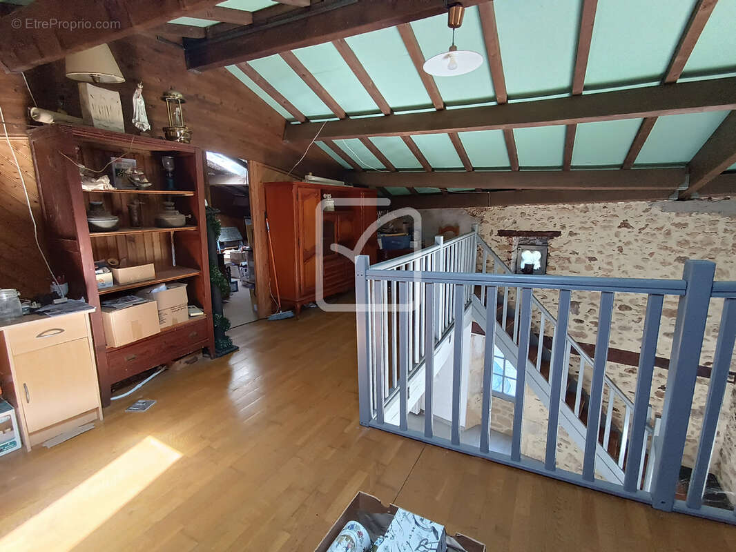 Maison de caractère 3 chambres avec jardin au cœur d'un village médiéval - photo 10