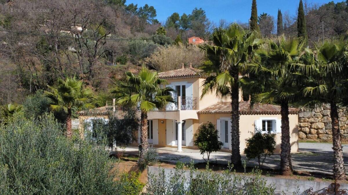 Maison à LA MOTTE