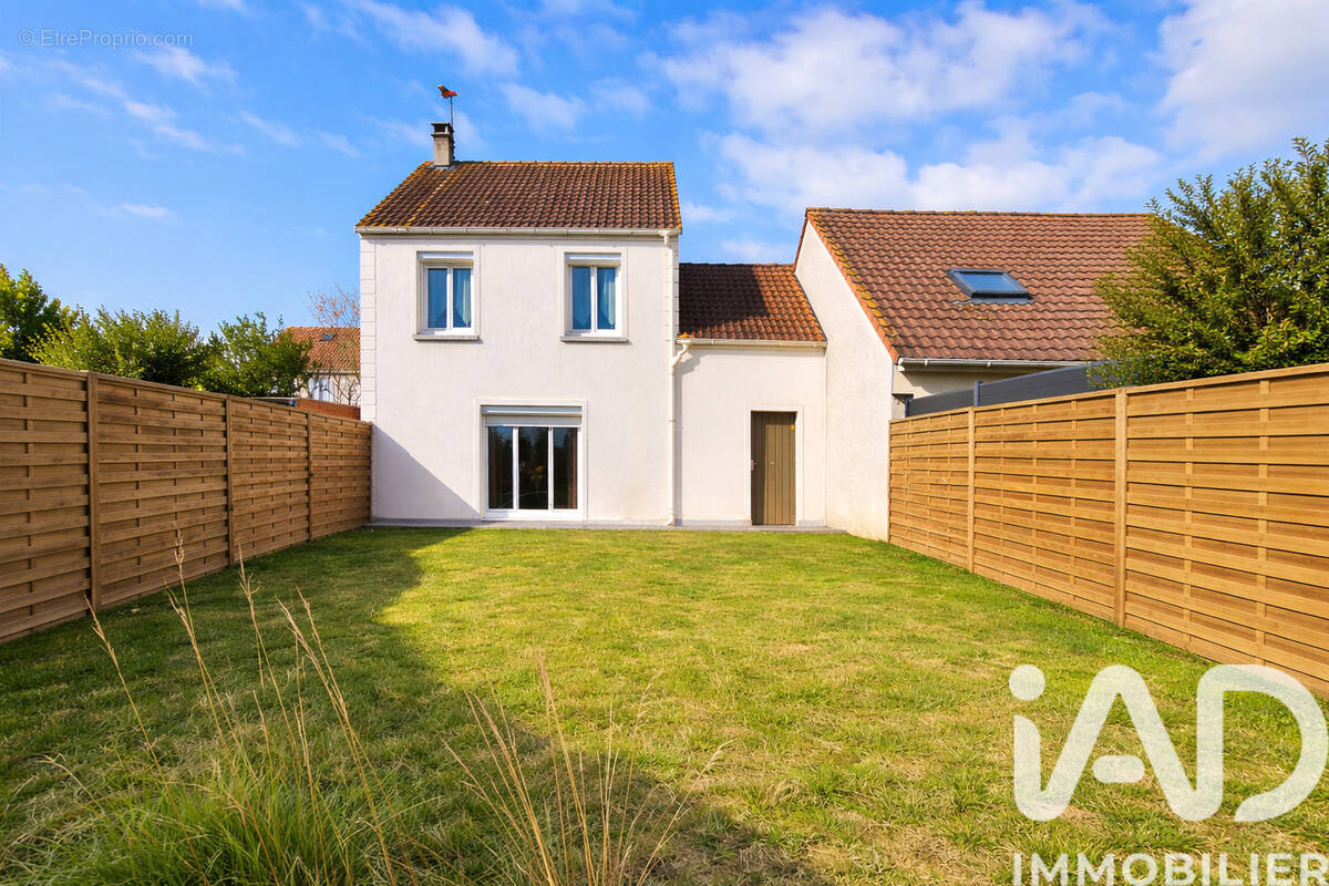 Photo 1 - Maison à LES MUREAUX