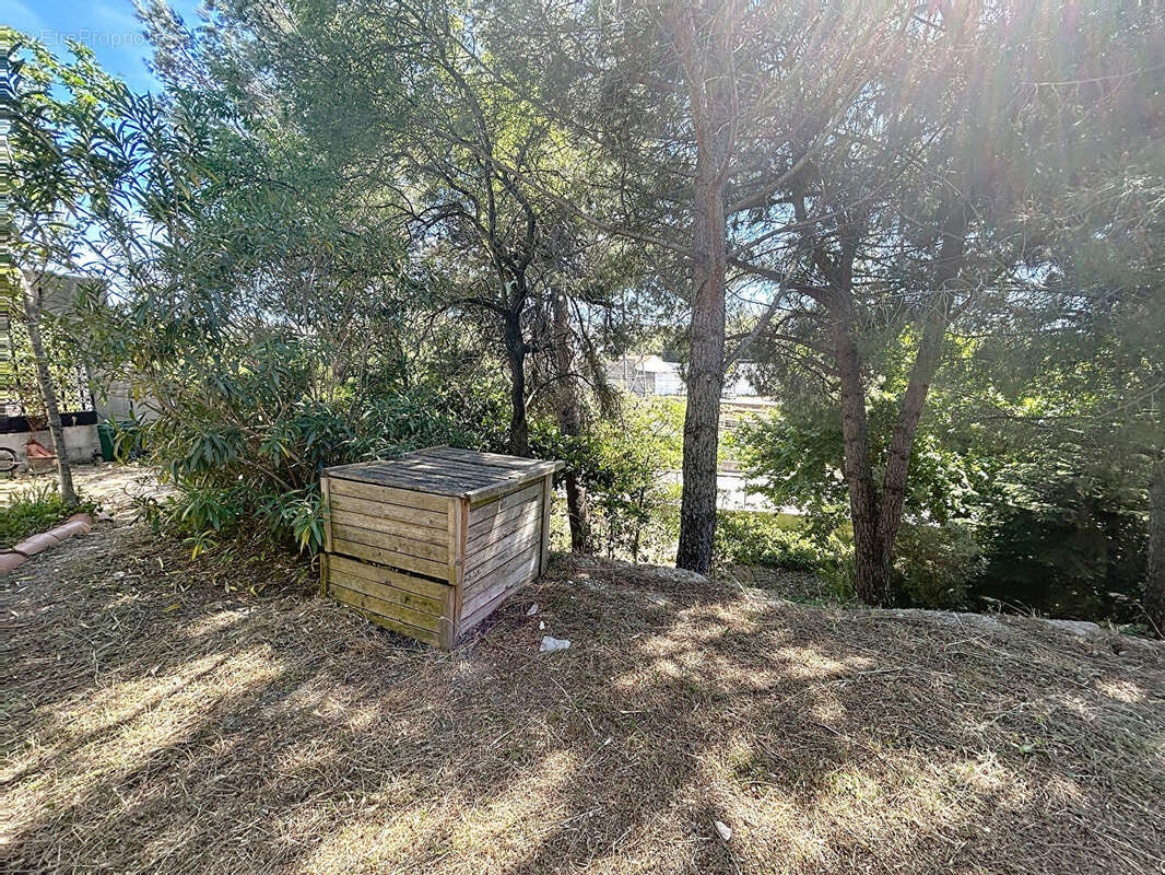 Maison à SAINT-VICTORET