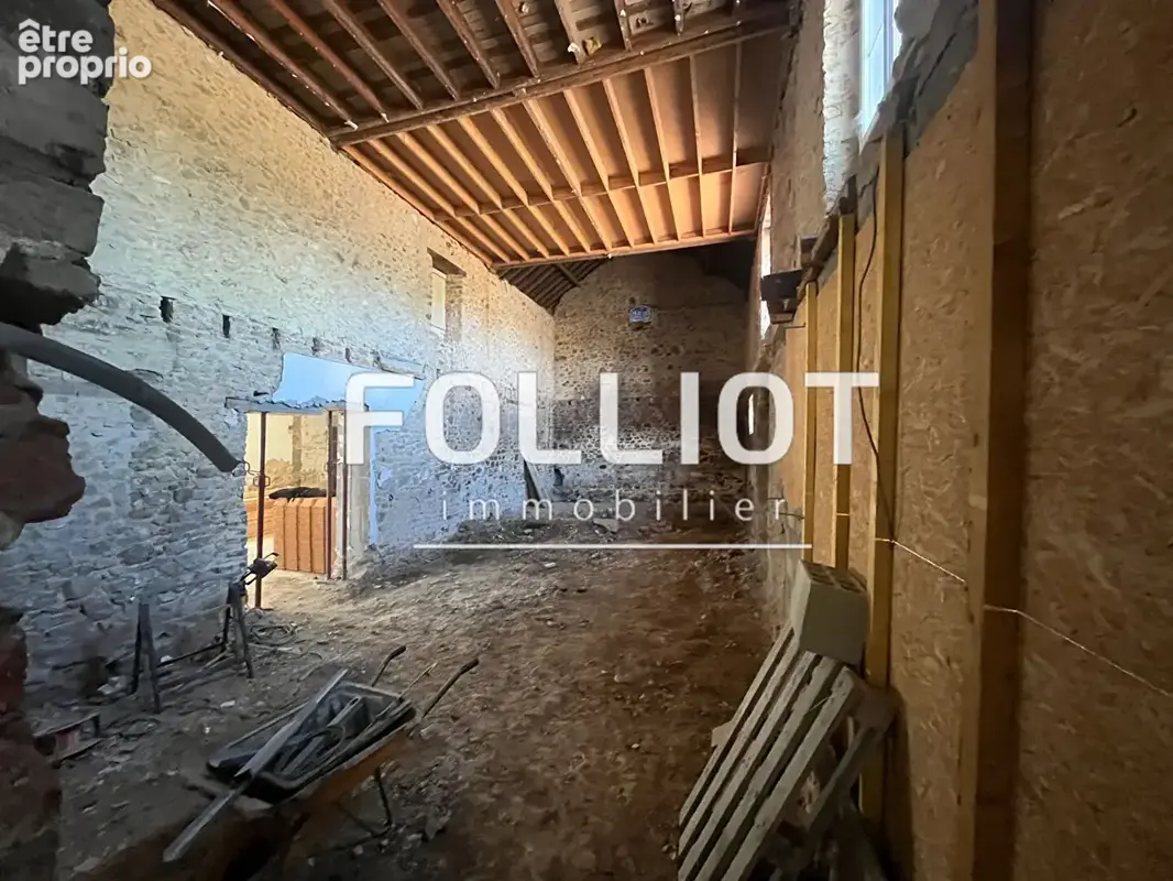 A VENDRE Maison à Saint Sebastien De Raids 260 m2 - photo 8