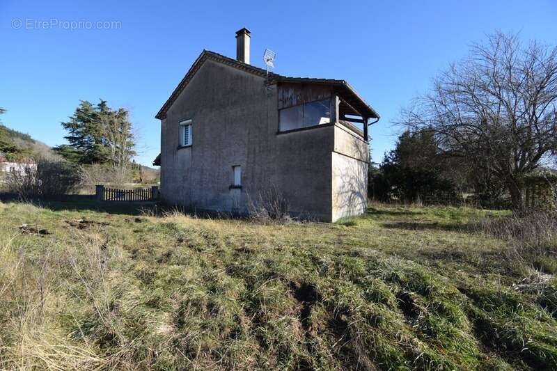 Maison à TOUR-DE-FAURE