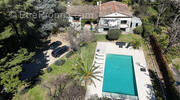 Maison à ROQUEFORT-LES-PINS