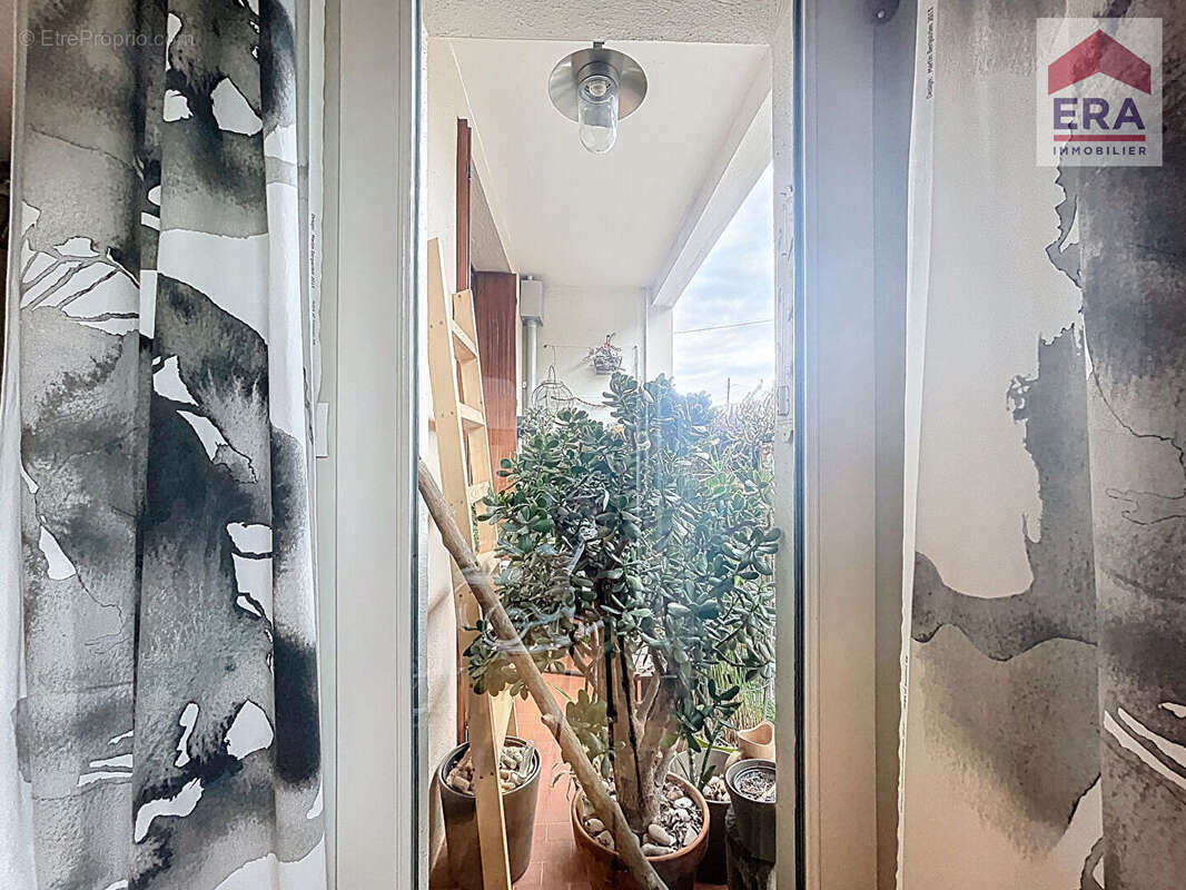 Appartement à MARSEILLE-9E