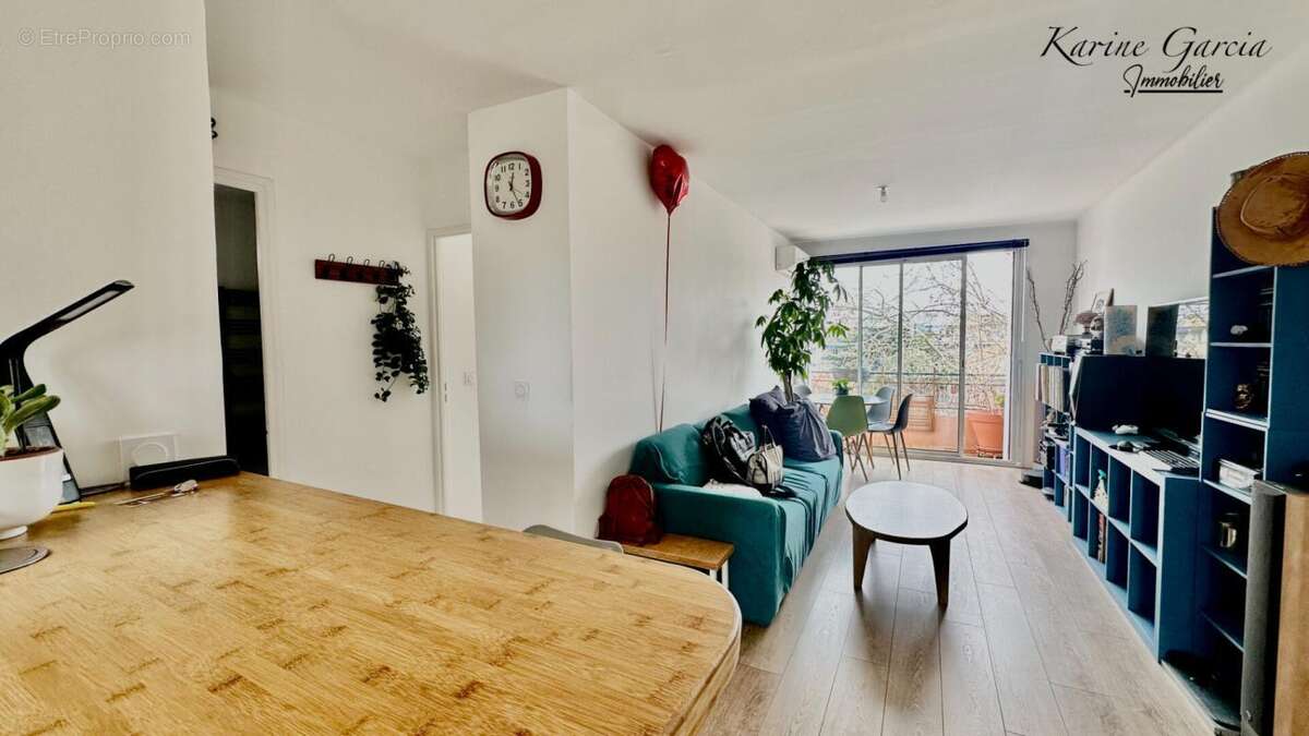 Appartement à SIX-FOURS-LES-PLAGES