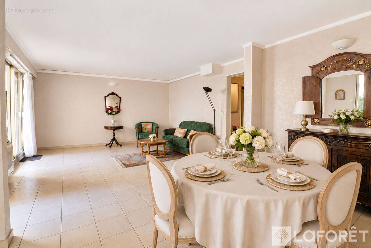Appartement à SAINT-RAPHAEL
