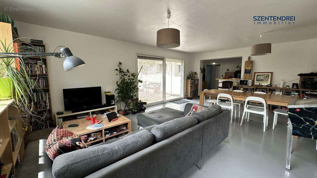 Maison 154 m² à Saint-Nazaire-De-Pezan  - photo 5