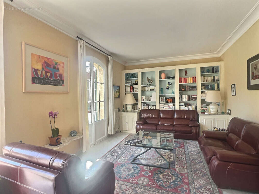 Maison à MARSEILLE-9E