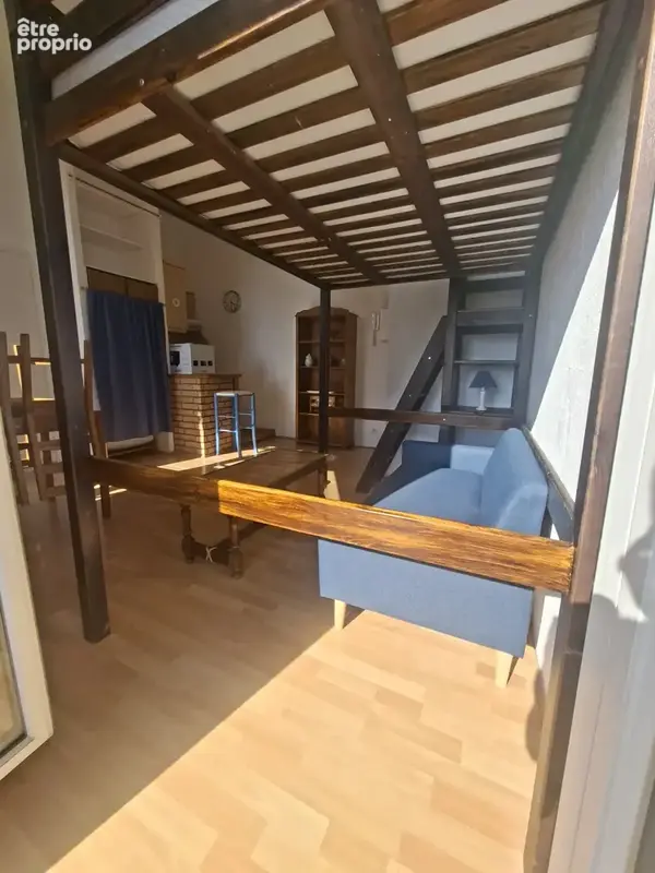 Centre ville de BIZANOS, Studio avec balcon, au calme - photo 2