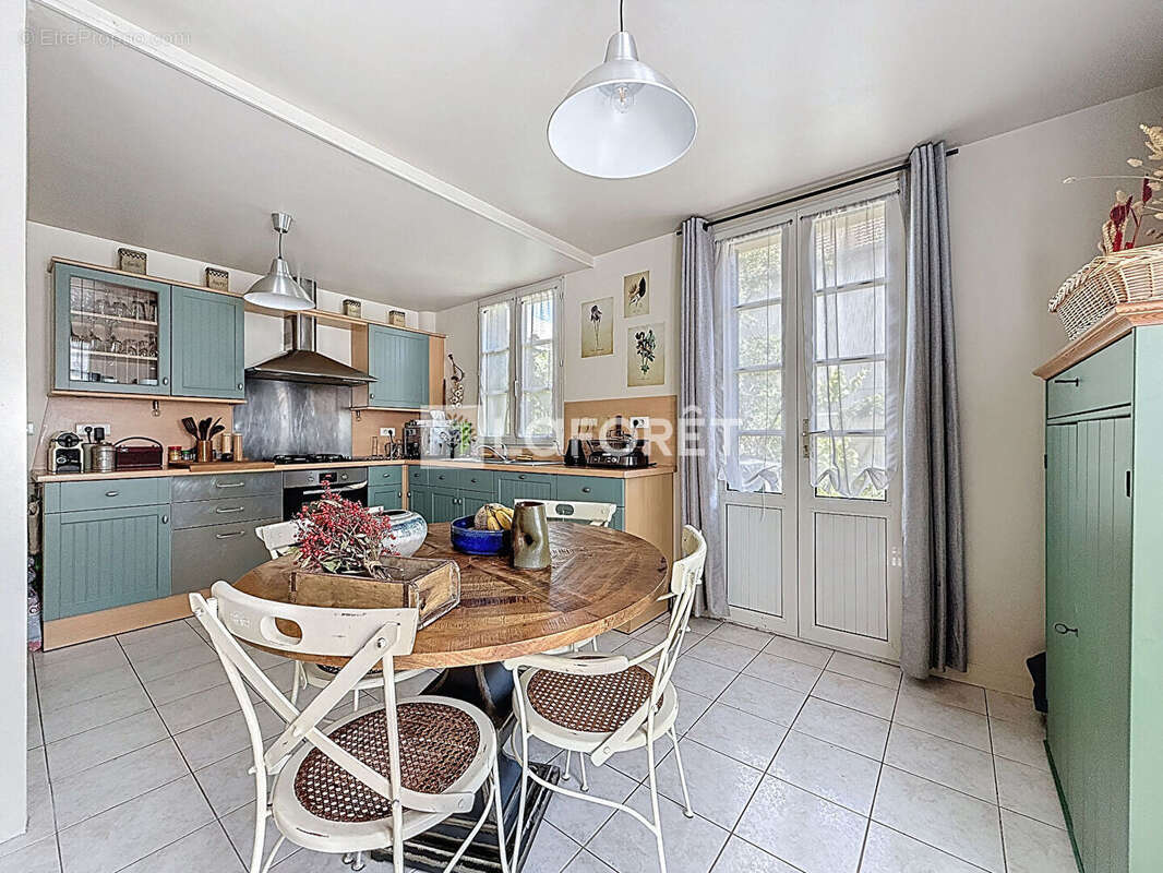 Maison à CHAMPIGNY-SUR-MARNE