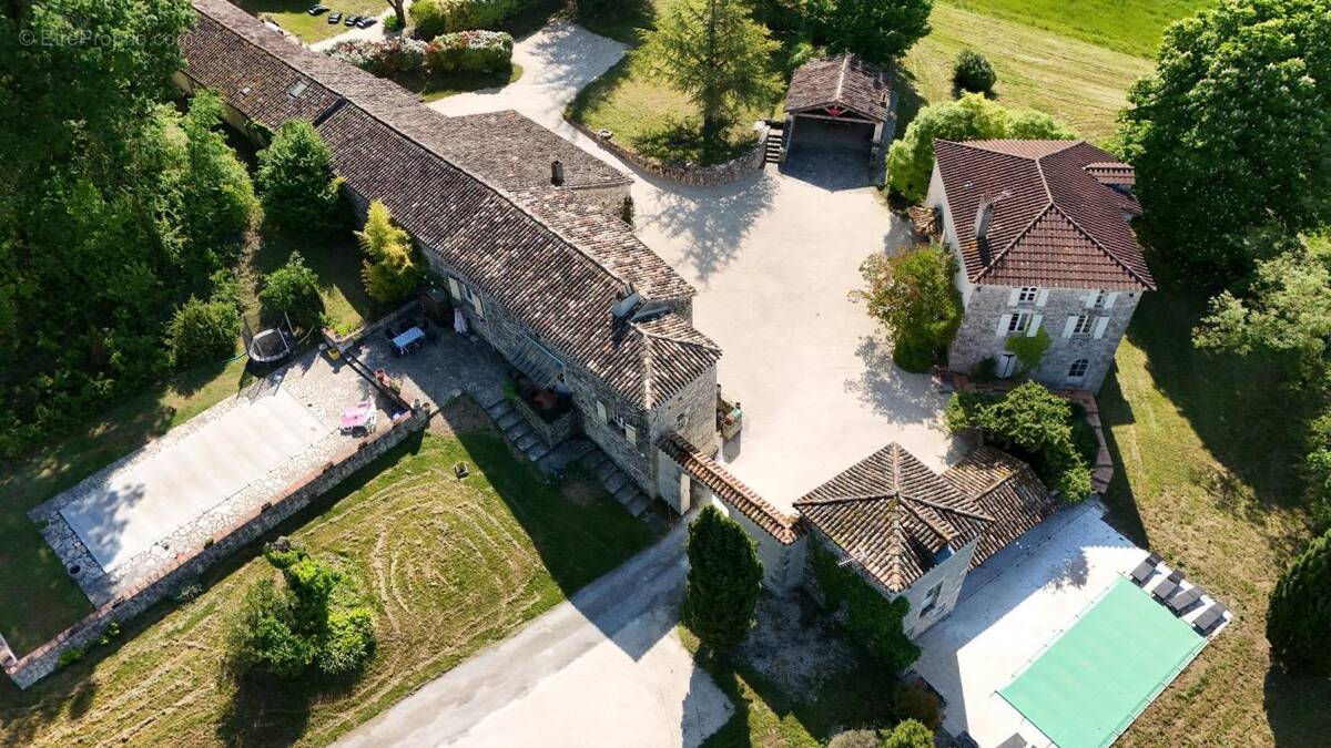 Maison à ROQUECOR