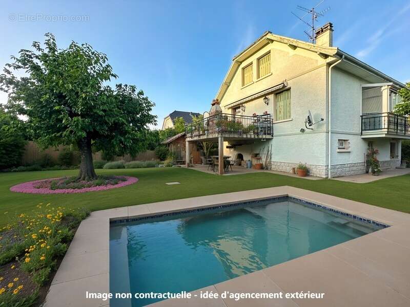 Maison à VIVIERS-DU-LAC