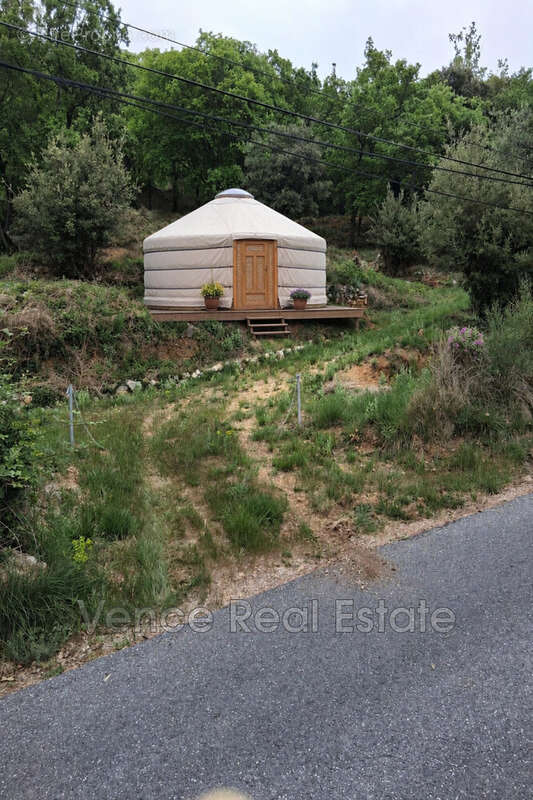 Terrain 5092 m² à Tourrettes-Sur-Loup  - photo 2
