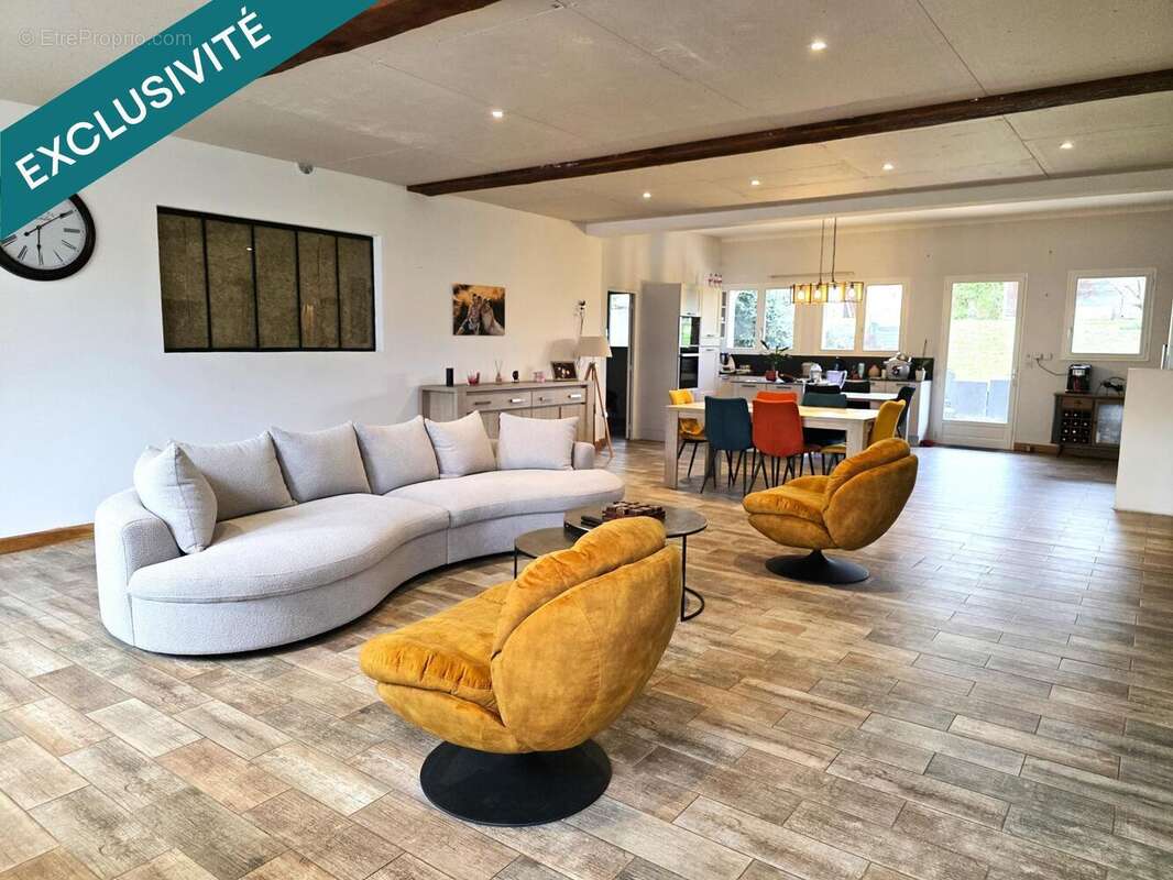 Photo 2 - Maison à BAUGE