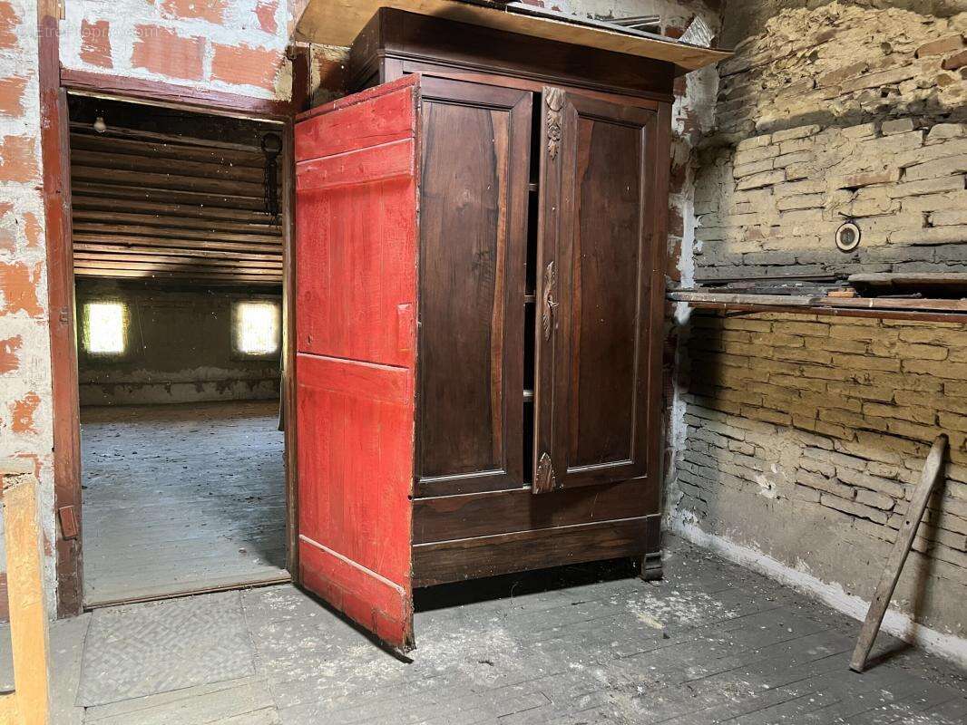 Maison à BRUGUIERES