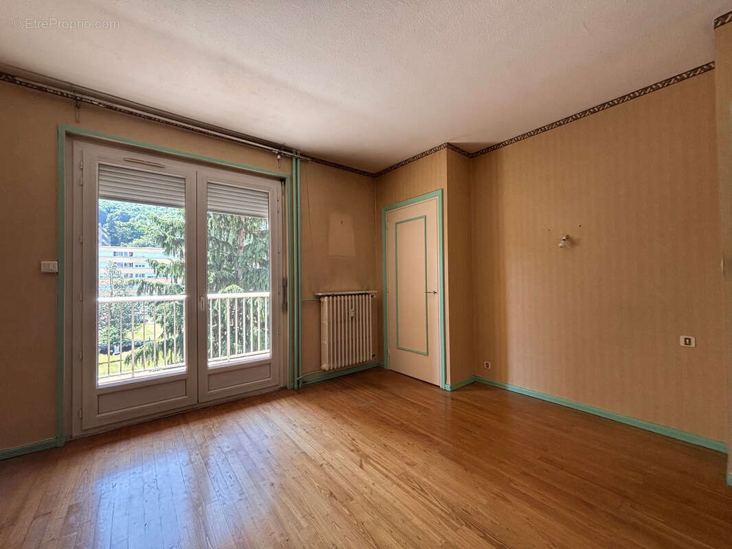 Appartement à SAINT-ETIENNE